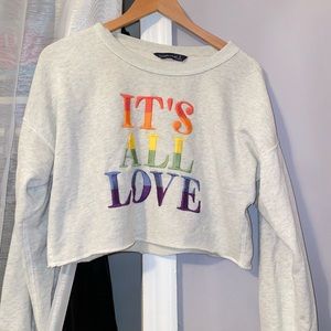 cropped gray crew neck